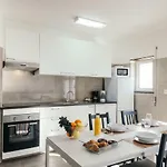 Appartement 05 - The Location Ferrel (Leiria)